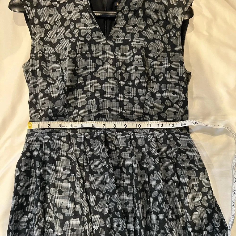 Brooks Brothers Black and Gray Floral Midi Dress - Picture 5 of 6